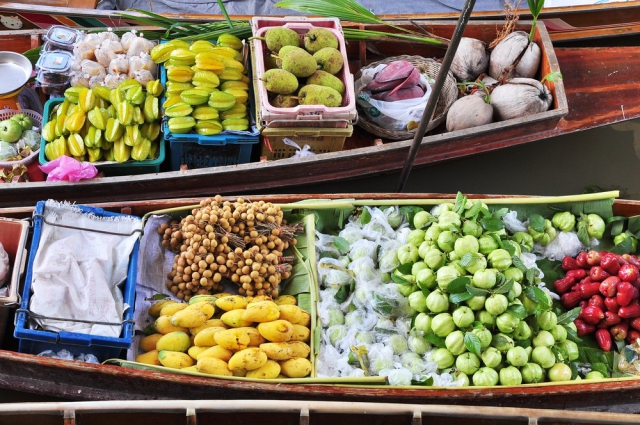 Marché flottant au delta du Mékong