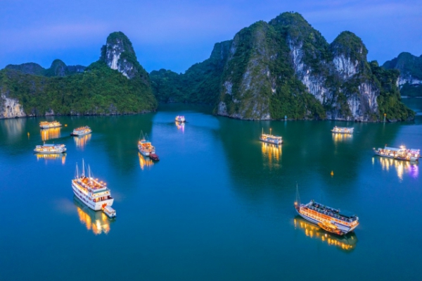 Croisières dans la baie d’Halong