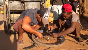 Madagascar les vélos de l'espoir