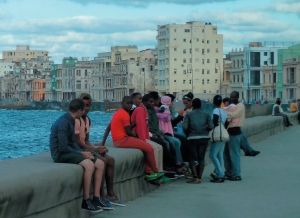 Le Malecón sofa de La Havane